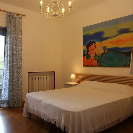 Il Grandangolo לינה וארוחת בוקר ולנצאנו