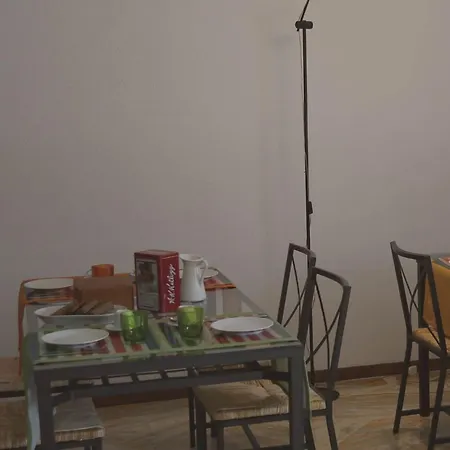 Il Grandangolo לינה וארוחת בוקר 3*